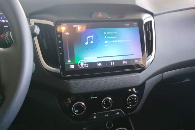Used Hyundai ix25 2017 1.6L Automatic Smart Version Audio And AC Panel