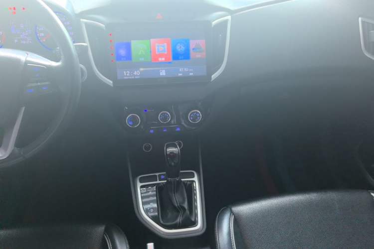 Used Hyundai ix25 2017 1.6L Automatic Smart Version Audio And AC Panel