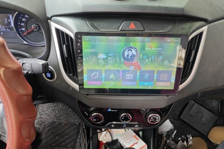 Used Hyundai ix25 2017 1.6L Automatic Smart Version Audio And AC Panel