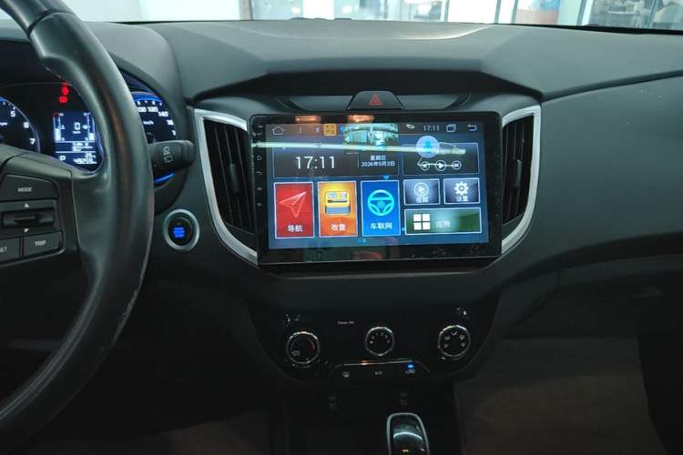 Used Hyundai ix25 2017 1.6L Automatic Smart Version Audio And AC Panel