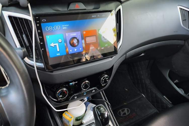 Used Hyundai ix25 2017 1.6L Automatic Smart Version Audio And AC Panel
