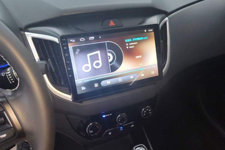 Used Hyundai ix25 2017 1.6L Automatic Smart Version Audio And AC Panel