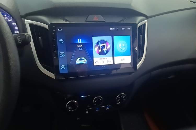 Used Hyundai ix25 2017 1.6L Manual Fashion Model Audio And AC Panel