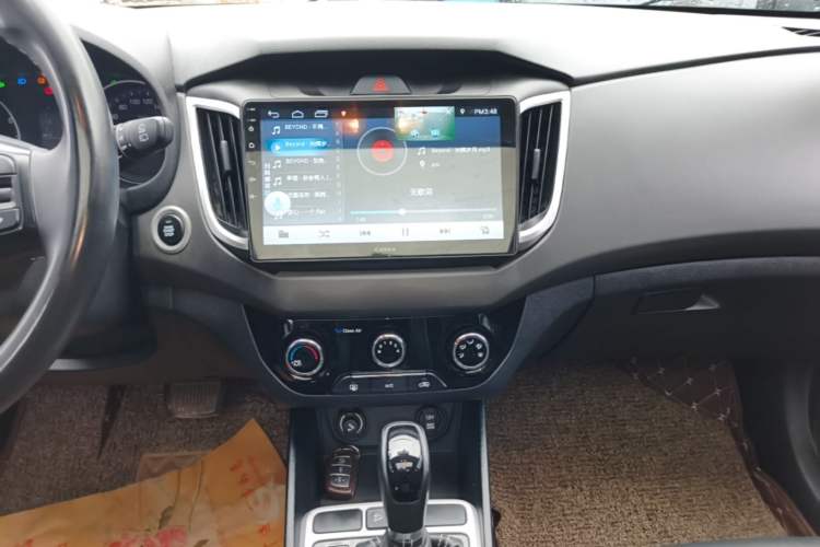 Used Hyundai ix25 2017 1.6L Automatic Smart Version Audio And AC Panel