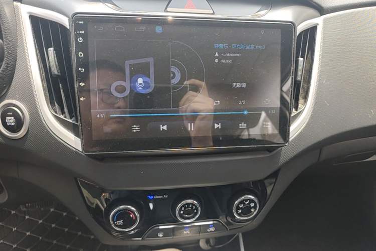 Used Hyundai ix25 2017 1.6L Automatic Smart Version Audio And AC Panel
