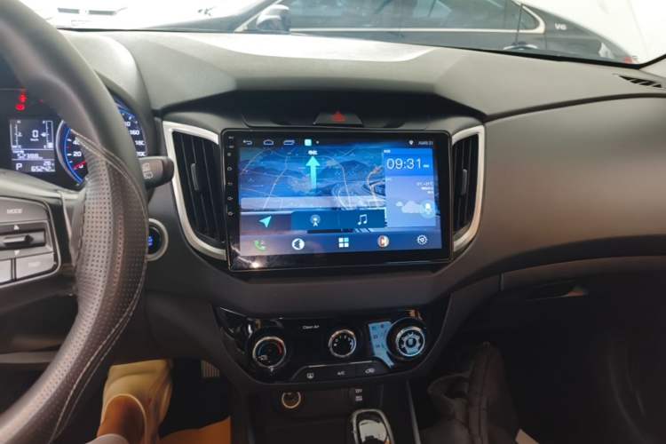 Used Hyundai ix25 2017 1.6L Automatic Smart Version Audio And AC Panel