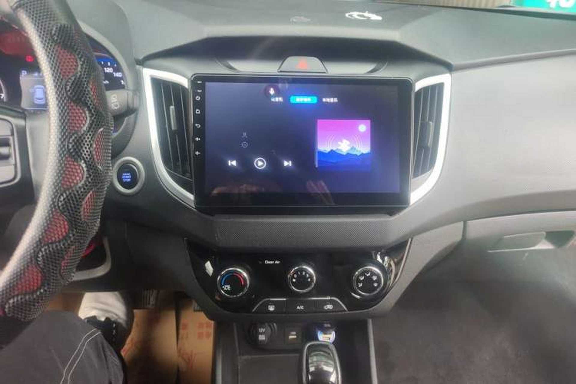 Used Hyundai ix25 2017 1.4T Automatic Smart Version Audio And AC Panel