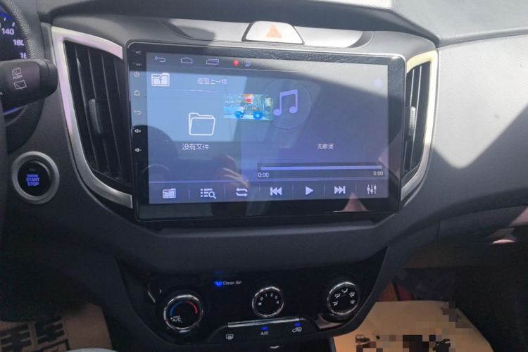 Used Hyundai ix25 2017 1.6L Automatic Smart Version Audio And AC Panel