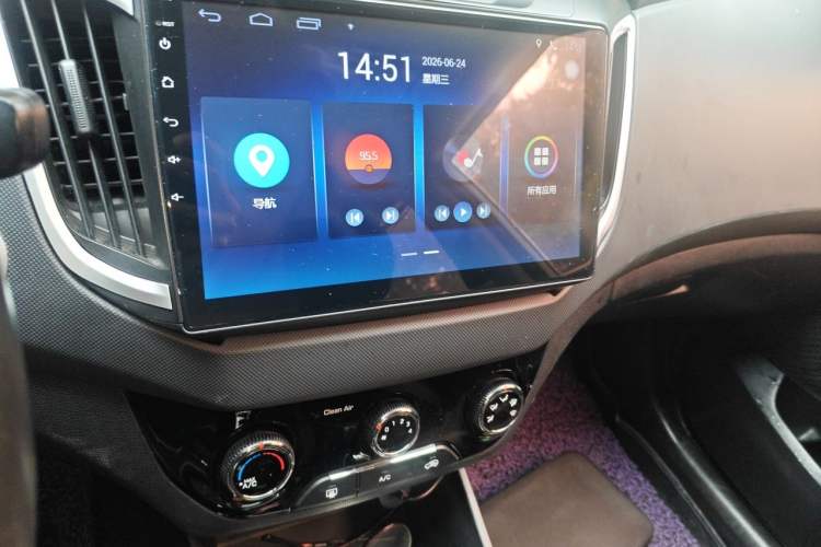 Used Hyundai ix25 2017 1.6L Automatic Smart Version Audio And AC Panel