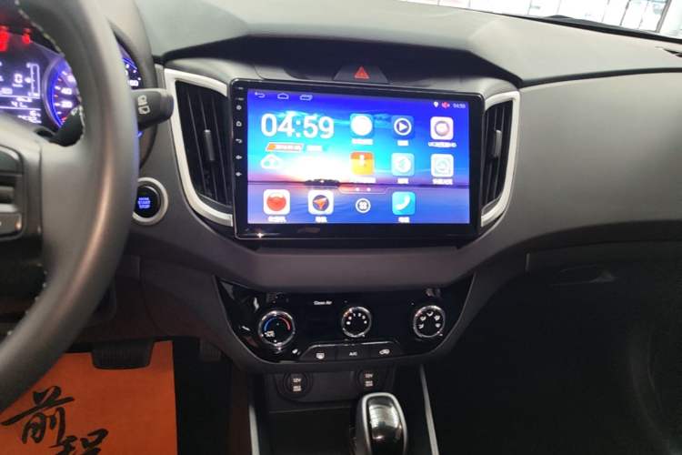 Used Hyundai ix25 2017 1.6L Automatic Smart Version Audio And AC Panel