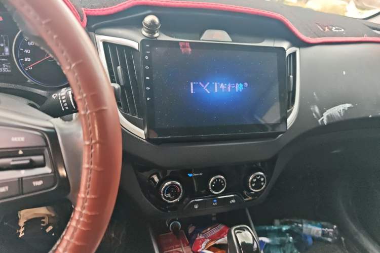 Used Hyundai ix25 2017 1.6L Automatic Smart Version Audio And AC Panel