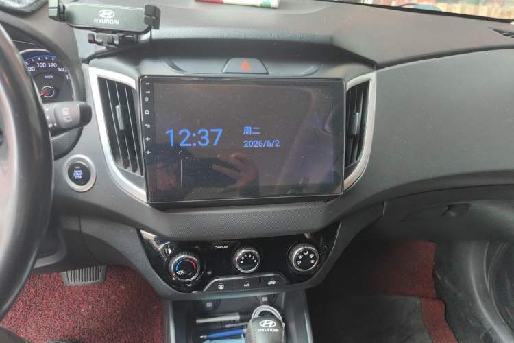 Used Hyundai ix25 2017 1.6L Automatic Smart Version Audio And AC Panel