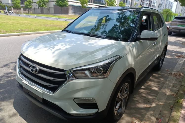 Used Hyundai ix25 2017 1.6L Automatic Smart Version Guazi used car, China used car export, Used car for sale, Used Hyundai cars, Cheapest cars for sale