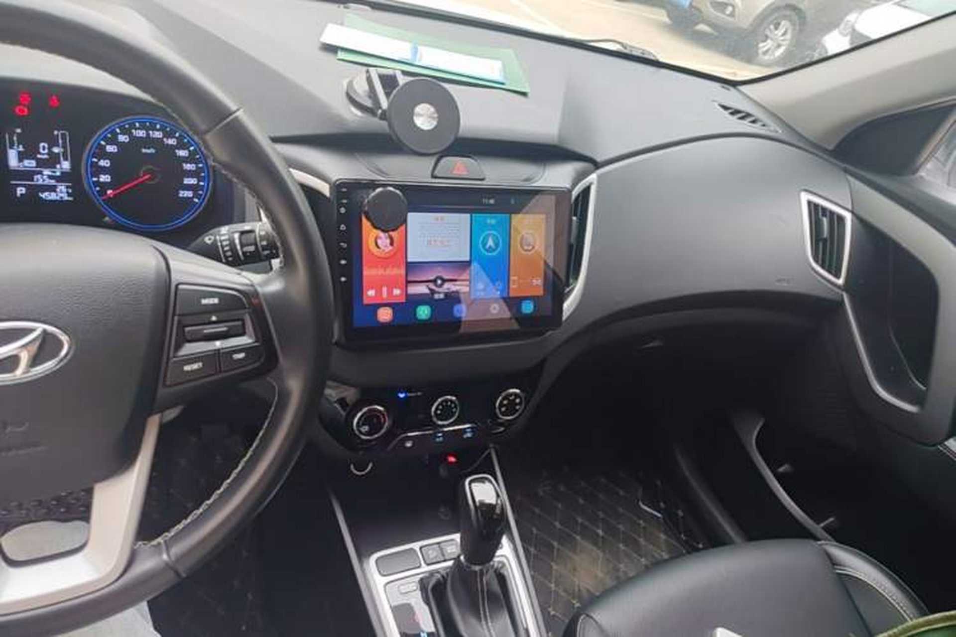 Used Hyundai ix25 2017 1.6L Automatic Smart Version Center Console