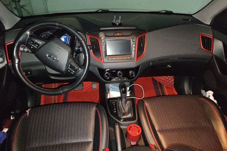 Used Hyundai ix25 2017 1.4T Automatic Smart Version Center Console