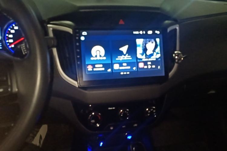 Used Hyundai ix25 2017 1.6L Automatic Smart Version Center Console