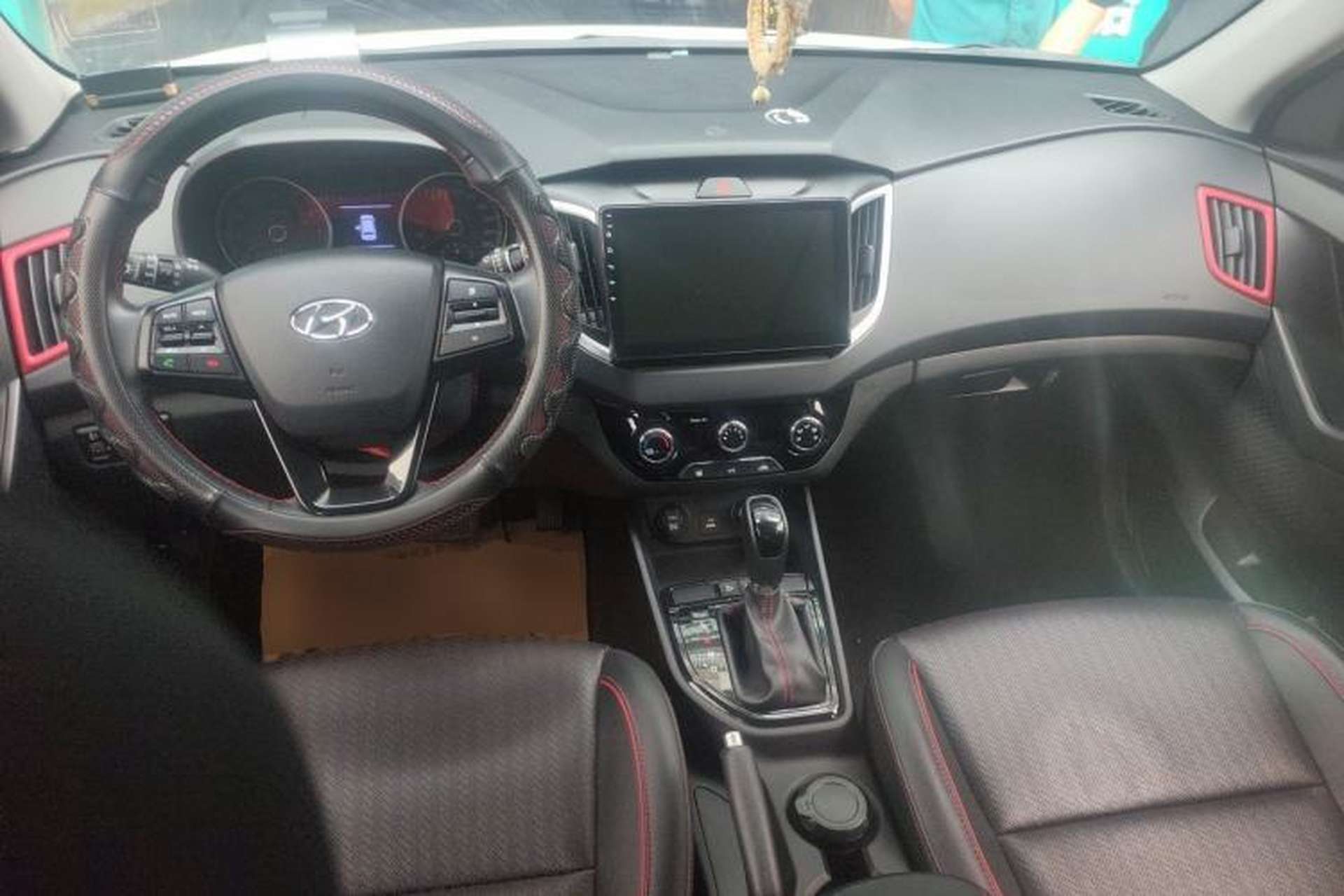 Used Hyundai ix25 2017 1.4T Automatic Smart Version Center Console