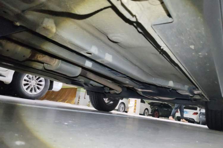 Used Hyundai ix25 2017 1.6L Automatic Smart Version Chassis Front Left