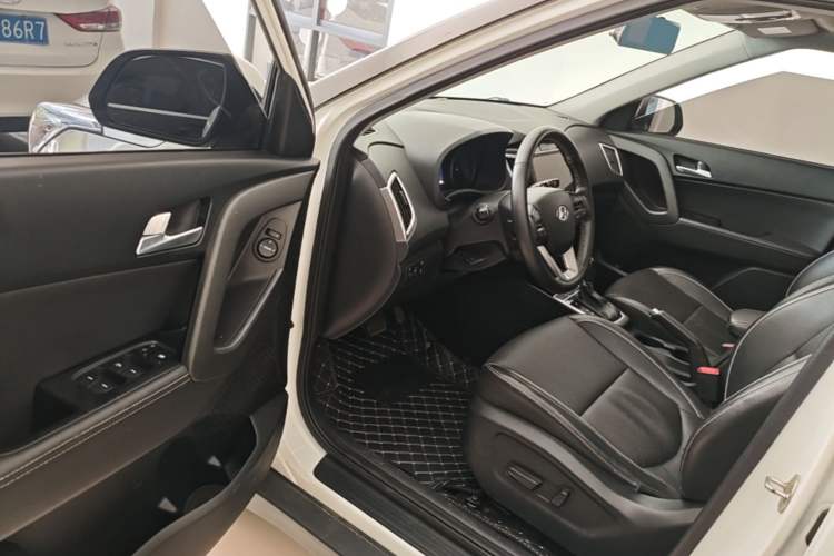 Used Hyundai ix25 2017 1.6L Automatic Smart Version Driver Seat