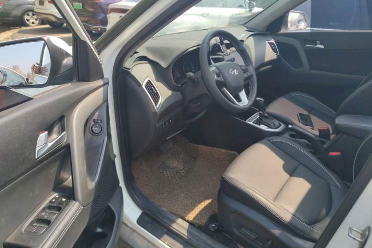 Used Hyundai ix25 2017 1.6L Automatic Smart Version Driver Seat