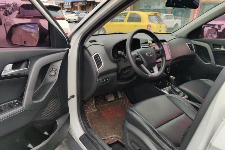 Used Hyundai ix25 2017 1.6L Automatic Smart Version Driver Seat