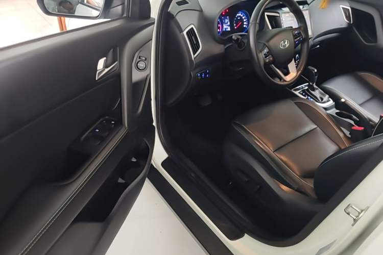 Used Hyundai ix25 2017 1.6L Automatic Smart Version Driver Seat