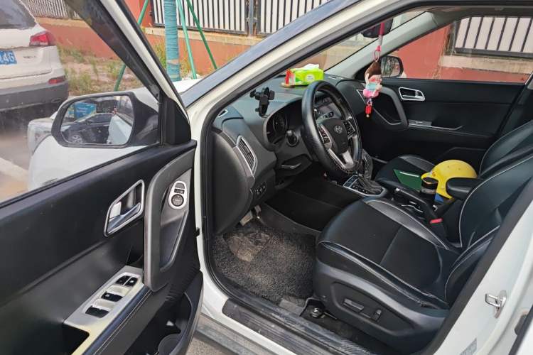 Used Hyundai ix25 2017 1.6L Automatic Smart Version Driver Seat