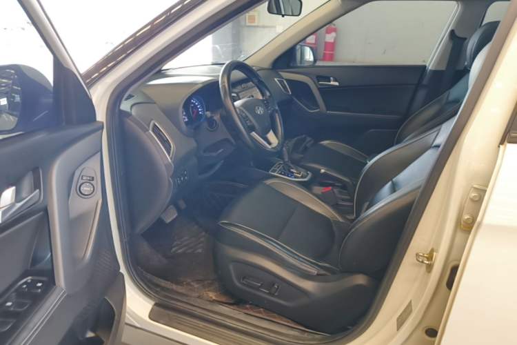 Used Hyundai ix25 2017 1.6L Automatic Smart Version Driver Seat