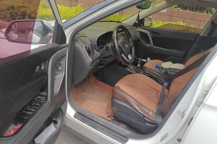 Used Hyundai ix25 2017 1.6L Manual Fashion Model Driver Seat