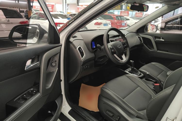 Used Hyundai ix25 2017 1.6L Automatic Smart Version Driver Seat