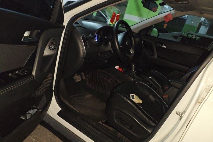 Used Hyundai ix25 2017 1.6L Automatic Smart Version Driver Seat