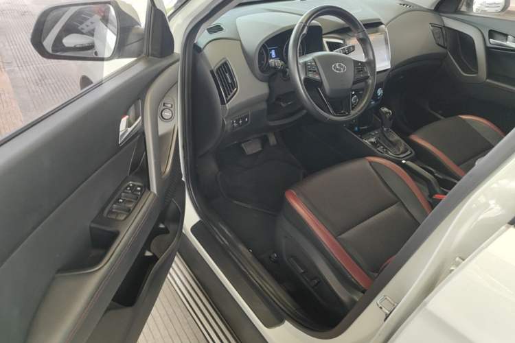 Used Hyundai ix25 2017 1.4T Automatic Smart Version Driver Seat