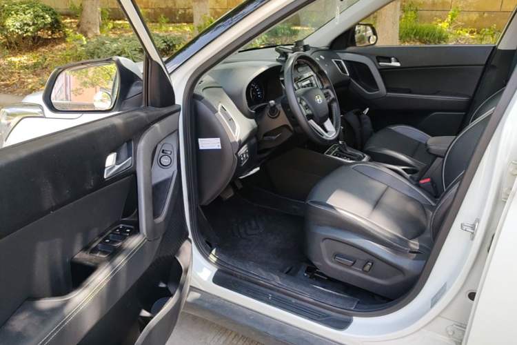 Used Hyundai ix25 2017 1.6L Automatic Smart Version Driver Seat