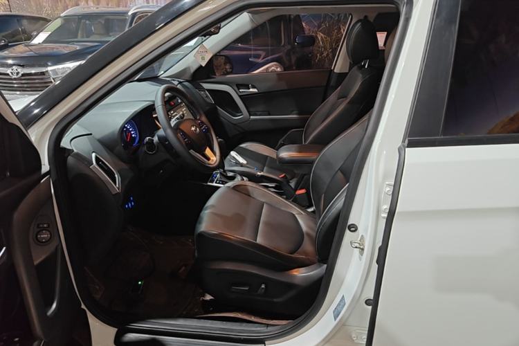 Used Hyundai ix25 2017 1.6L Automatic Smart Version Driver Seat