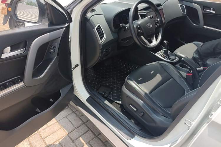 Used Hyundai ix25 2017 1.6L Automatic Smart Version Driver Seat