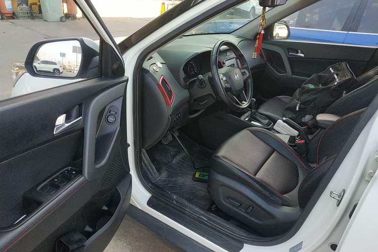 Used Hyundai ix25 2017 1.4T Automatic Smart Version Driver Seat