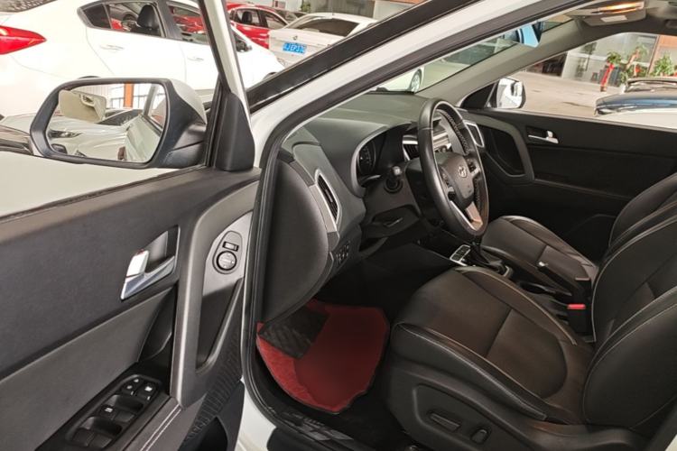 Used Hyundai ix25 2017 1.6L Automatic Smart Version Driver Seat