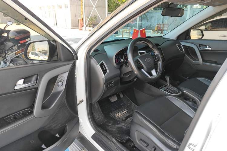 Used Hyundai ix25 2017 1.6L Automatic Smart Version Driver Seat