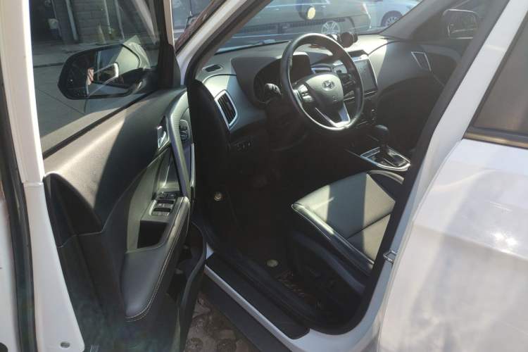 Used Hyundai ix25 2017 1.6L Automatic Smart Version Driver Seat