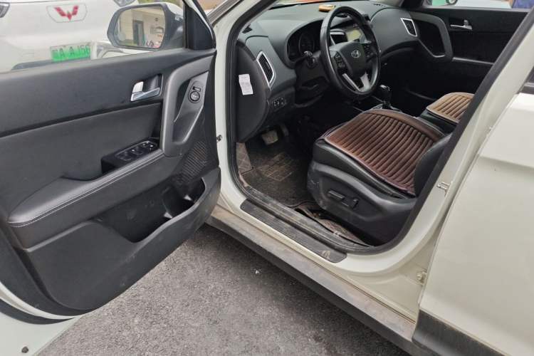 Used Hyundai ix25 2017 1.6L Automatic Smart Version Driver Seat