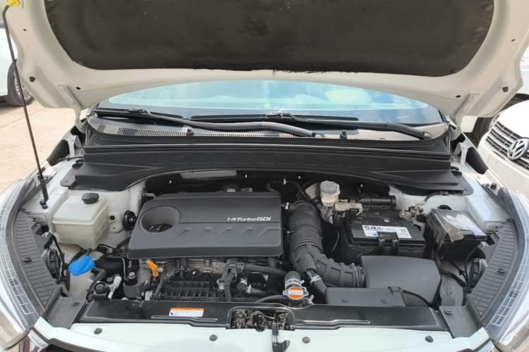 Used Hyundai ix25 2017 1.4T Automatic Smart Version Engine Bay