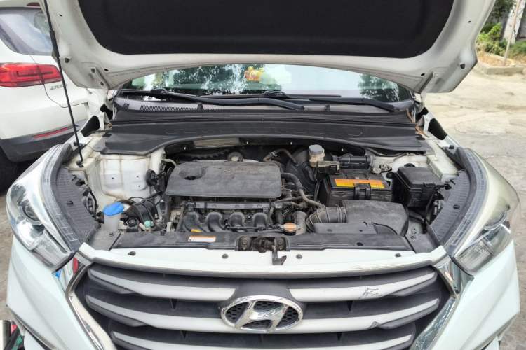 Used Hyundai ix25 2017 1.6L Automatic Smart Version Engine Bay