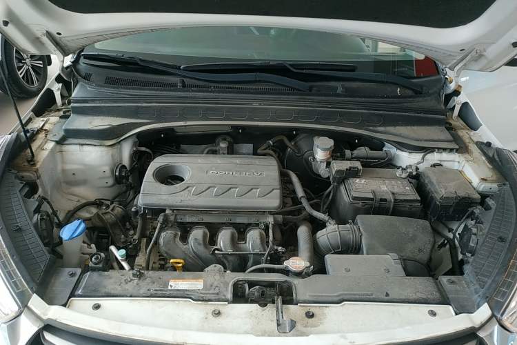 Used Hyundai ix25 2017 1.6L Automatic Smart Version Engine Bay