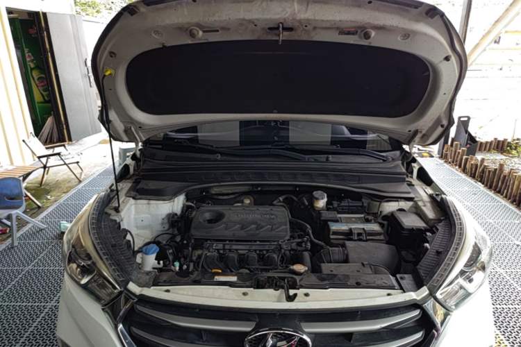 Used Hyundai ix25 2017 1.6L Automatic Smart Version Engine Bay