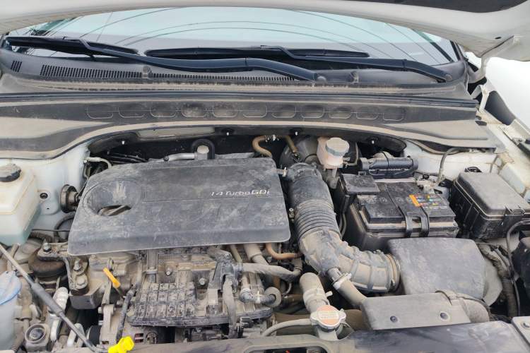 Used Hyundai ix25 2017 1.4T Automatic Smart Version Engine Bay