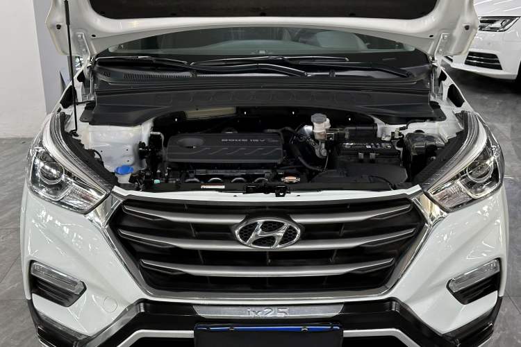 Used Hyundai ix25 2017 1.6L Automatic Smart Version Engine Bay
