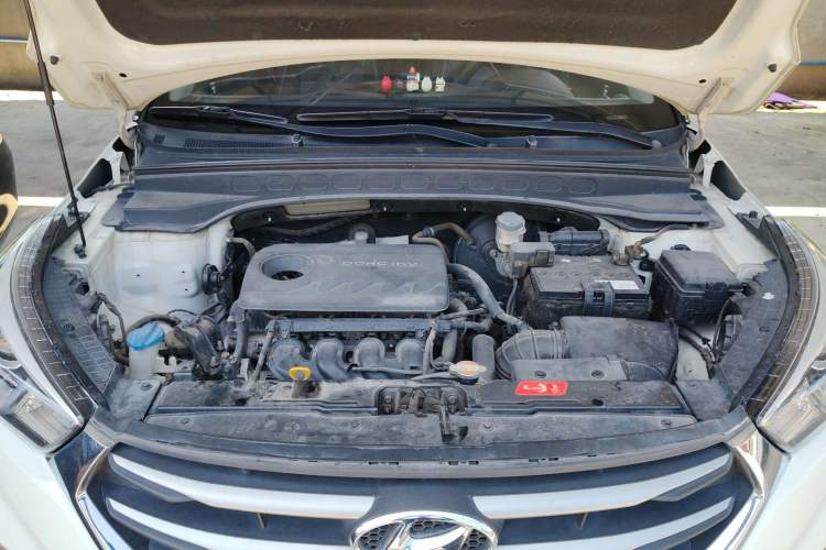 Used Hyundai ix25 2017 1.6L Automatic Smart Version Engine Bay