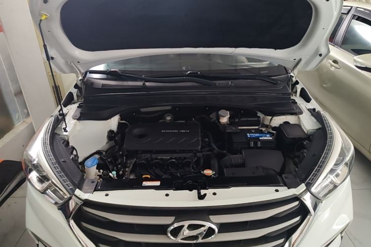 Used Hyundai ix25 2017 1.6L Automatic Smart Version Engine Bay