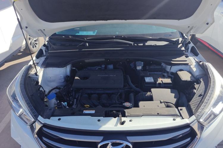 Used Hyundai ix25 2017 1.6L Automatic Smart Version Engine Bay