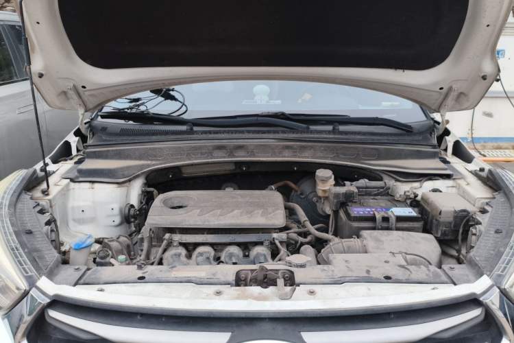 Used Hyundai ix25 2017 1.6L Automatic Smart Version Engine Bay